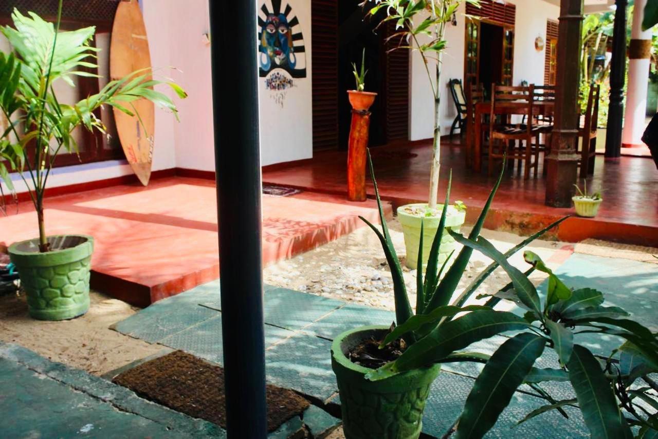 Sunrise Guest House & Restaurant Tangalle Eksteriør billede
